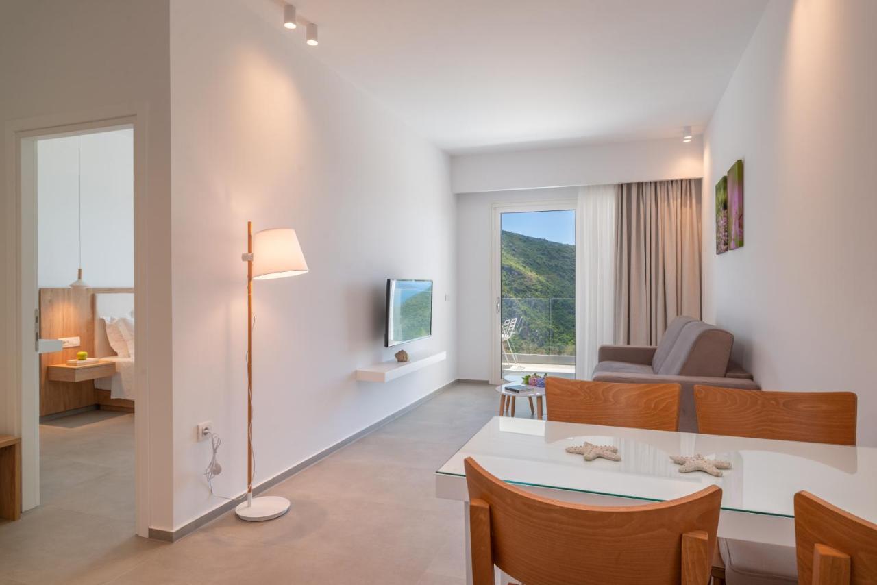 Ninemia Luxury Residence Perdika  Buitenkant foto